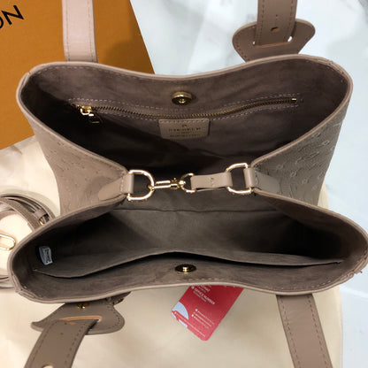 Louis Vuitton All In One tote bag