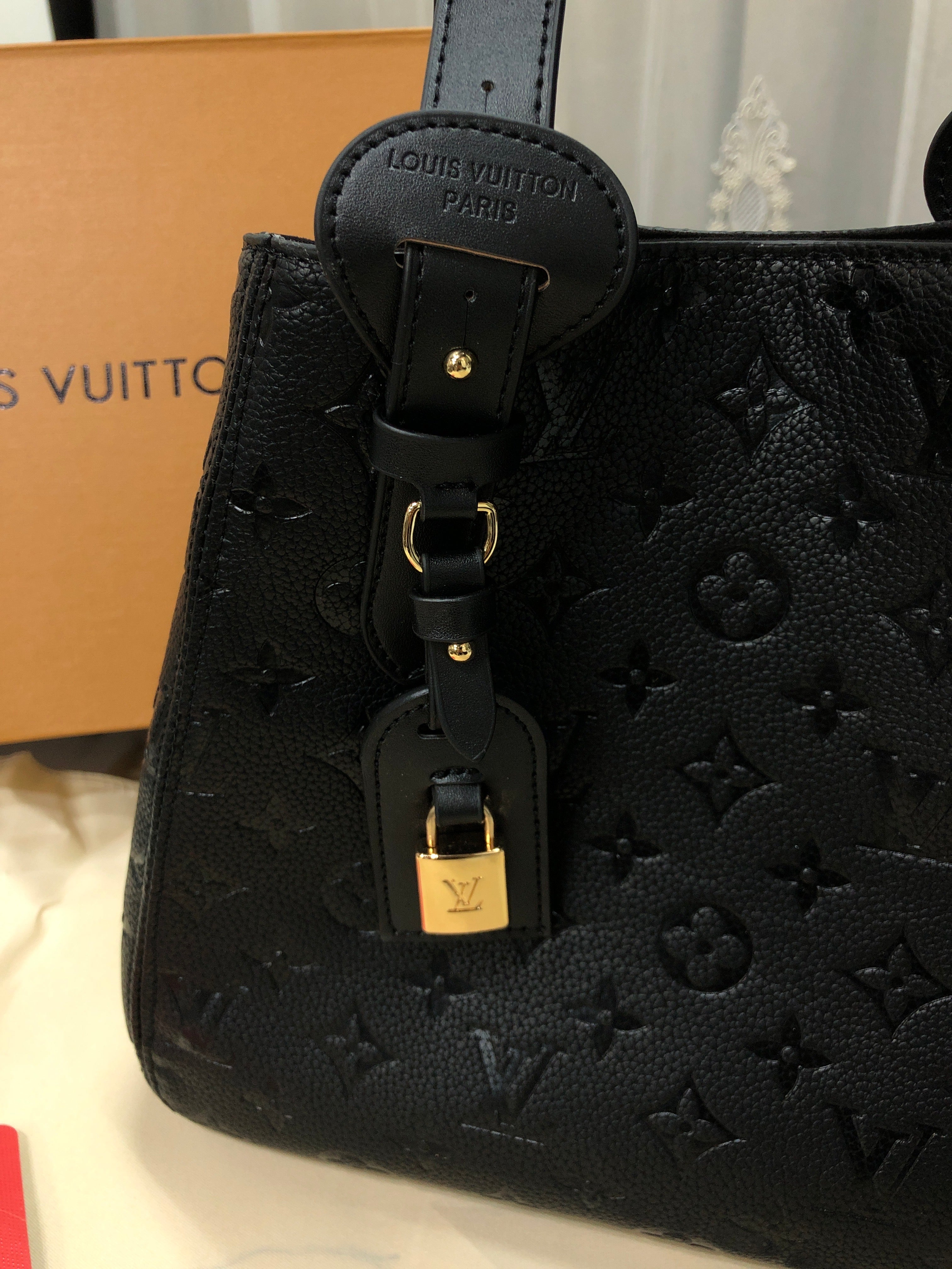 Louis Vuitton All In One tote bag
