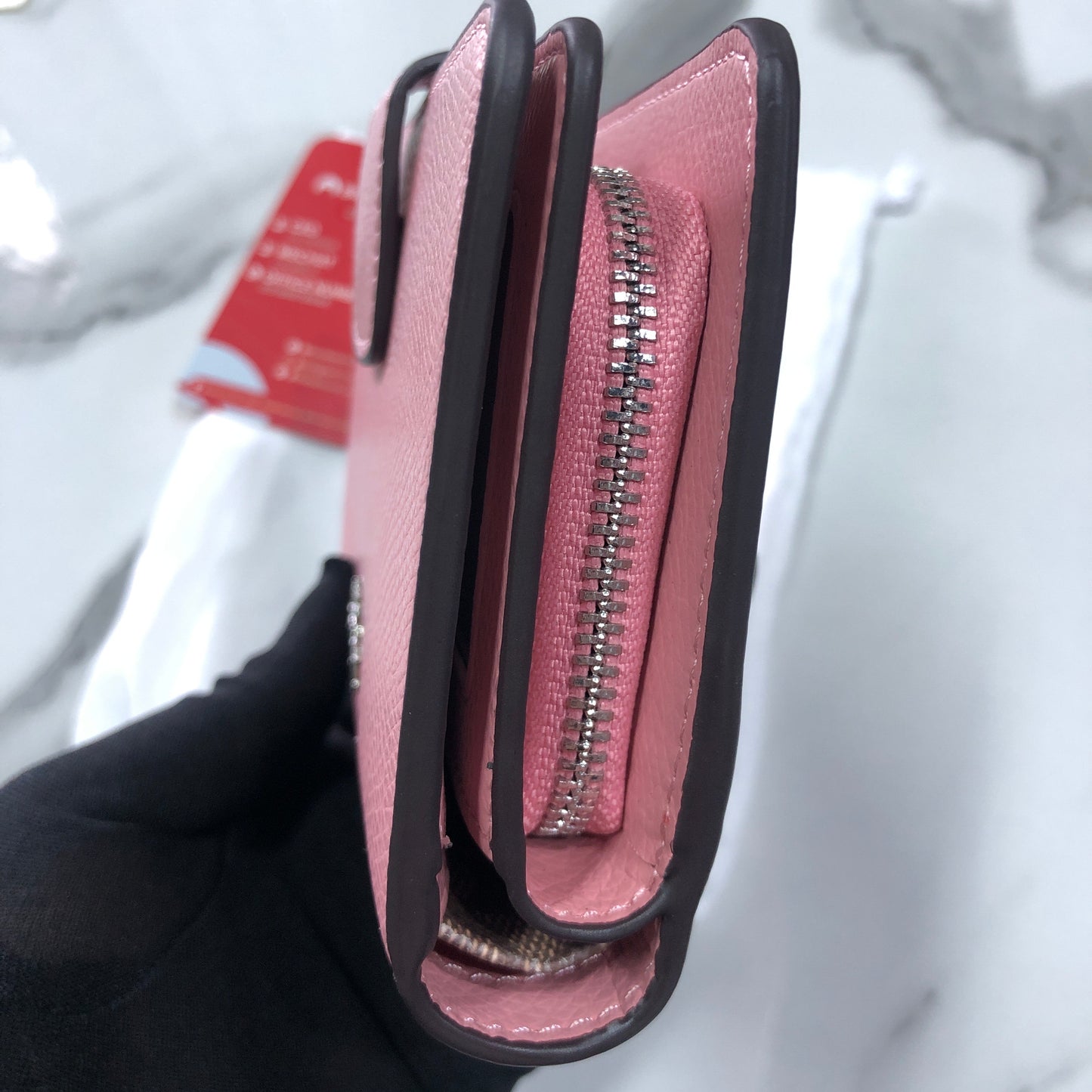 Coach Women's Medium Corner Zip Wallet