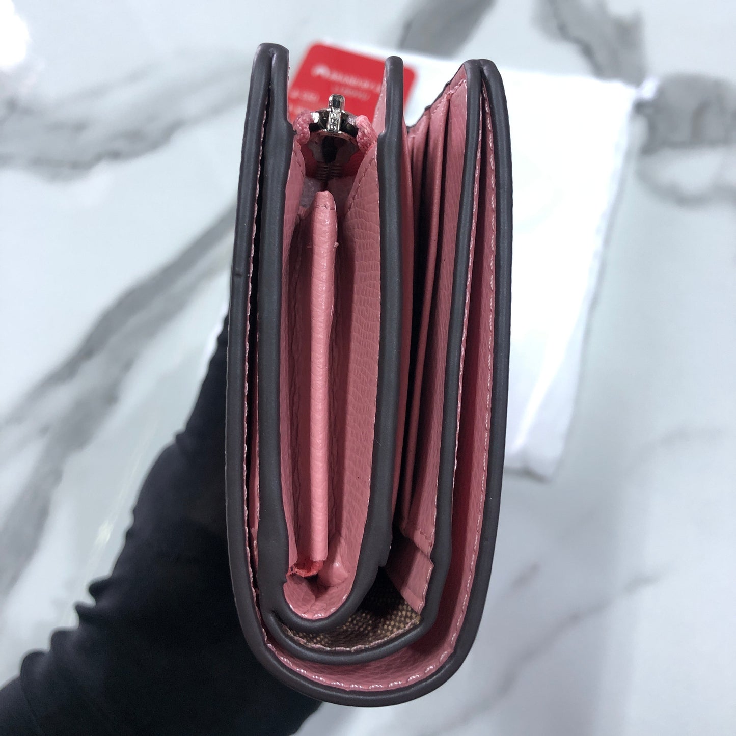 Coach Women's Medium Corner Zip Wallet