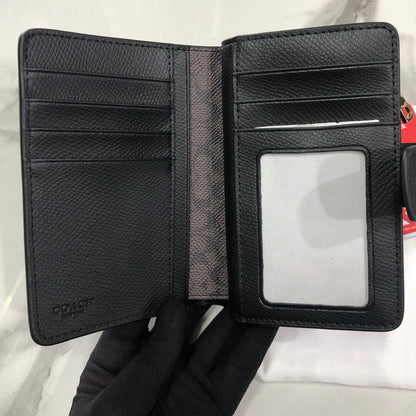 Coach Women's Medium Corner Zip Wallet