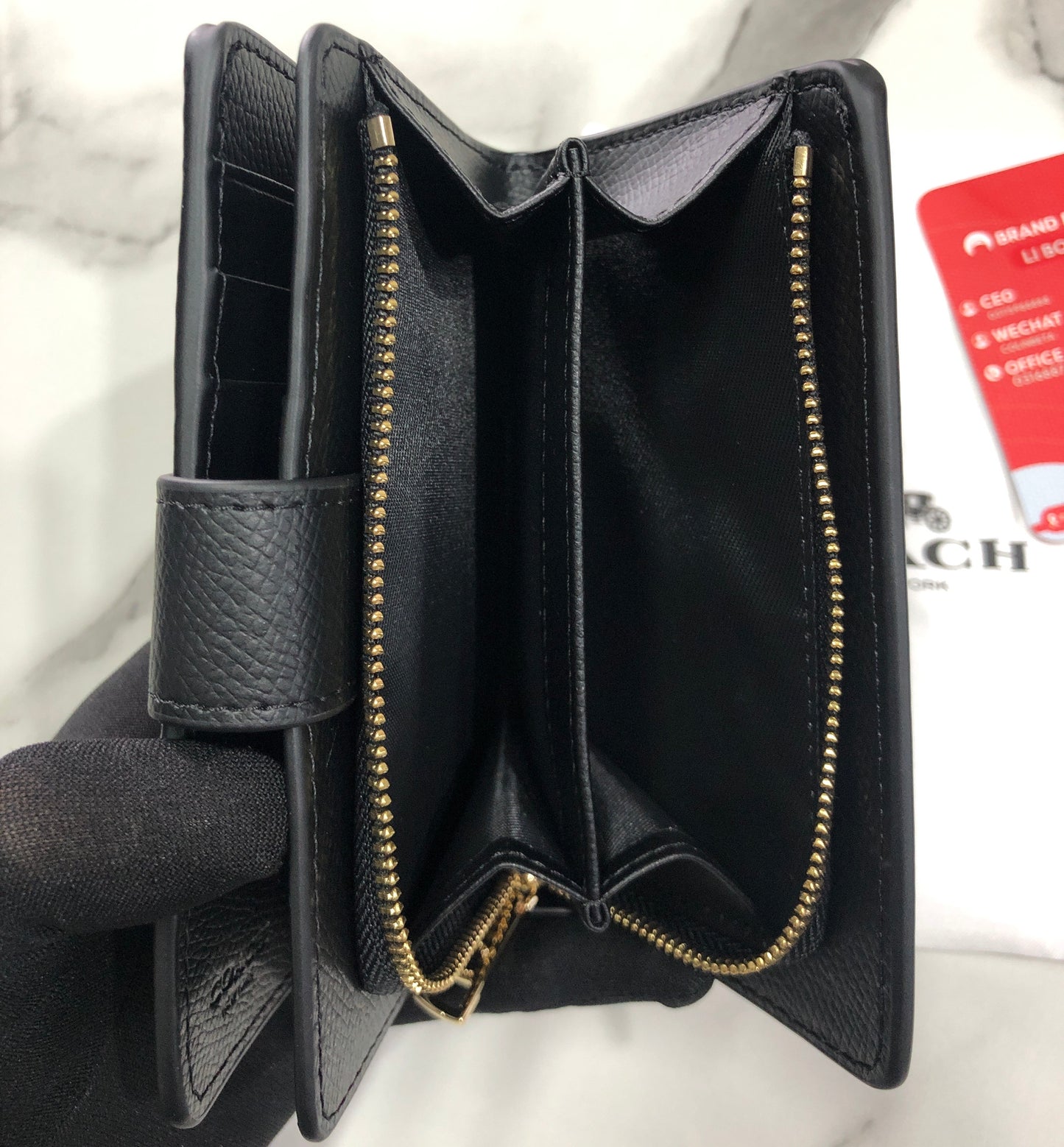 Coach Women's Medium Corner Zip Wallet