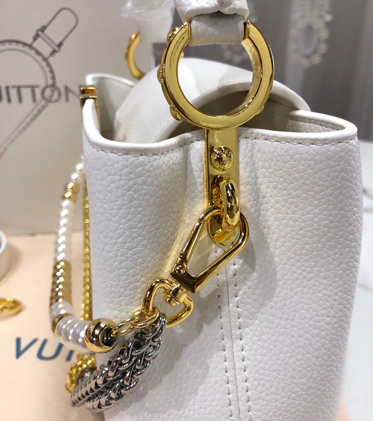 Louis Vuitton Capucines Mini Bag