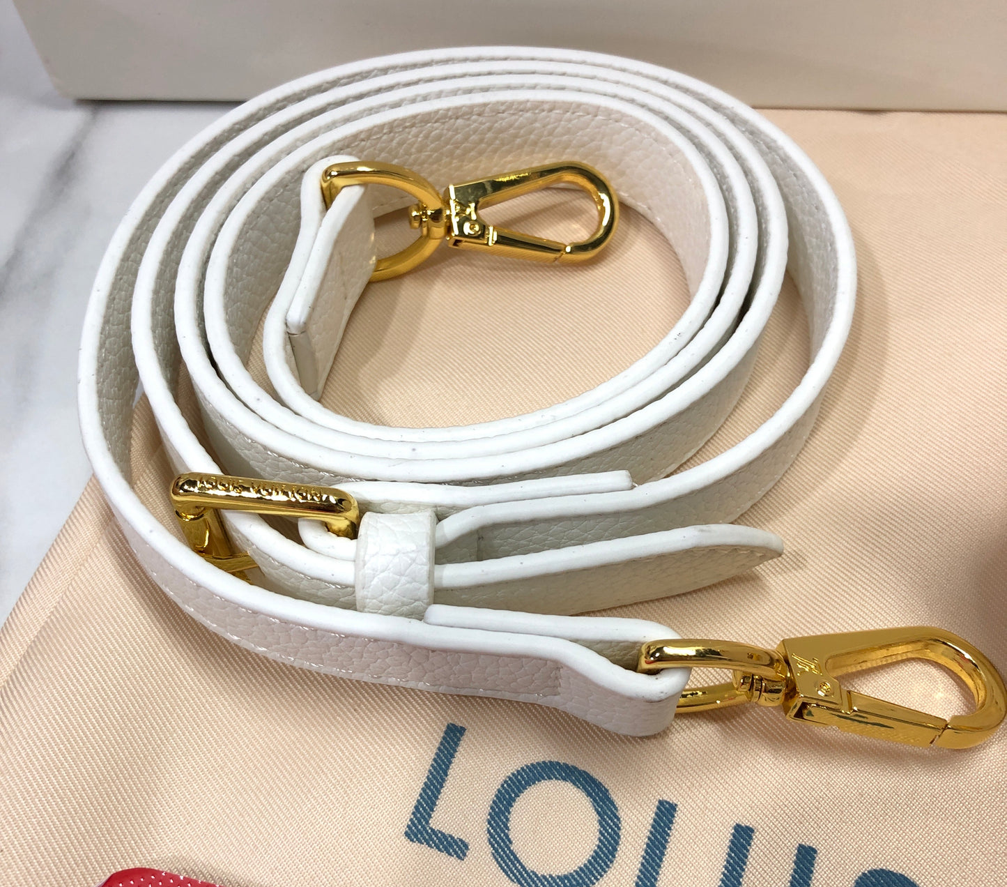 Louis Vuitton Capucines Mini Bag