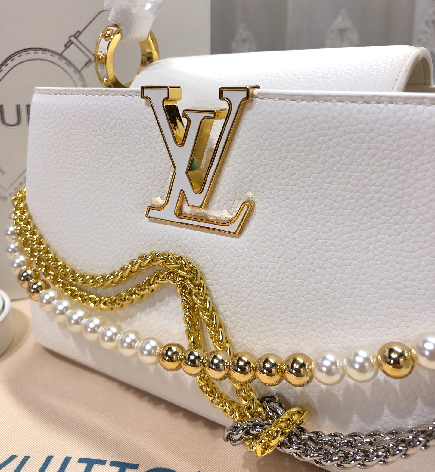 Louis Vuitton Capucines Mini Bag