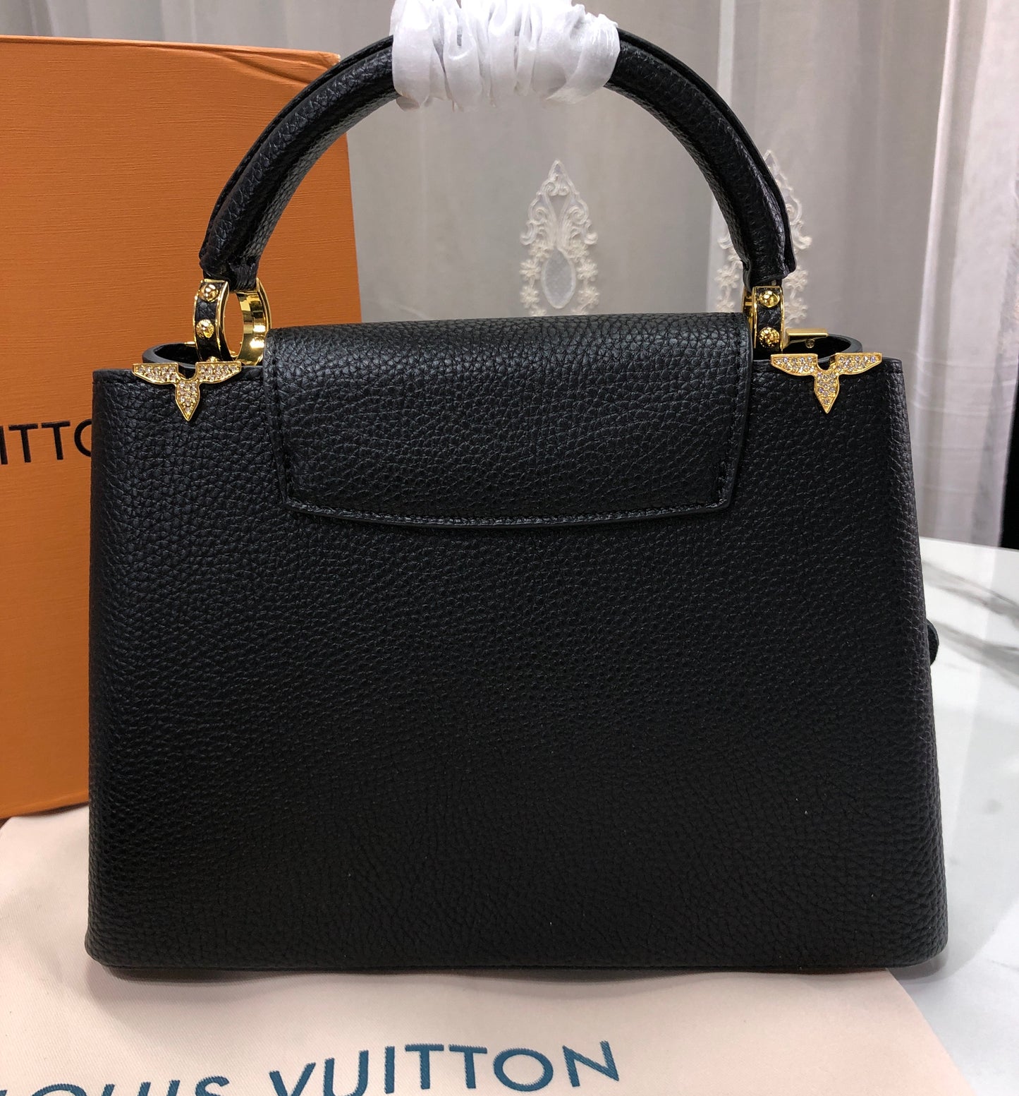 Louis Vuitton Capucines BB