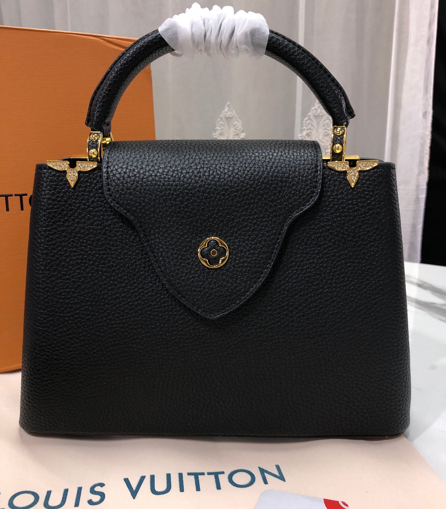 Louis Vuitton Capucines BB