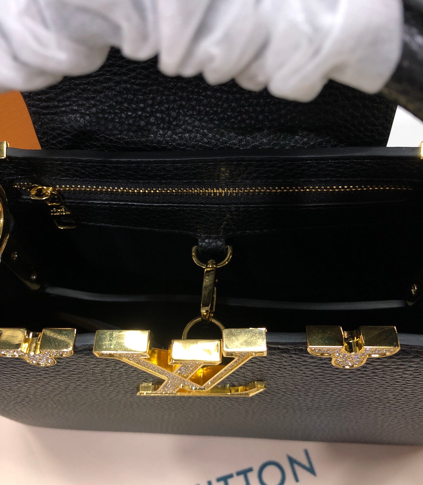 Louis Vuitton Capucines BB
