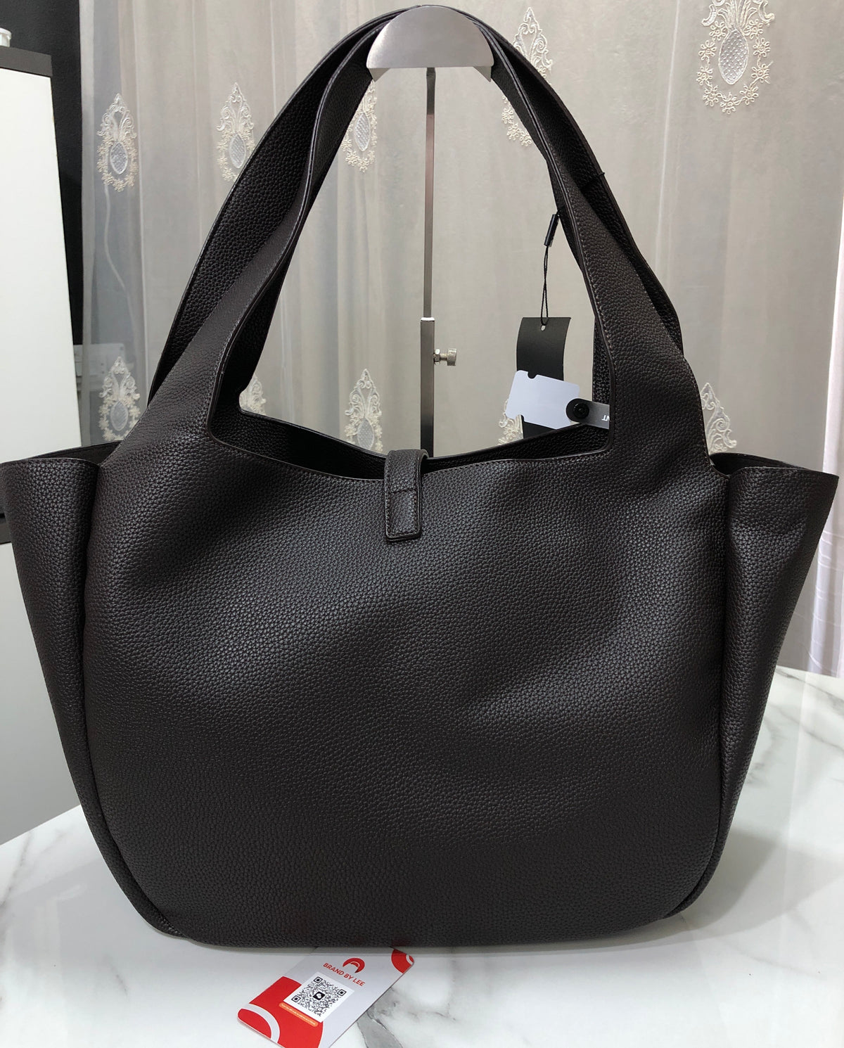 Saint Laurent Le 5 À 7 Bea Tote Bag