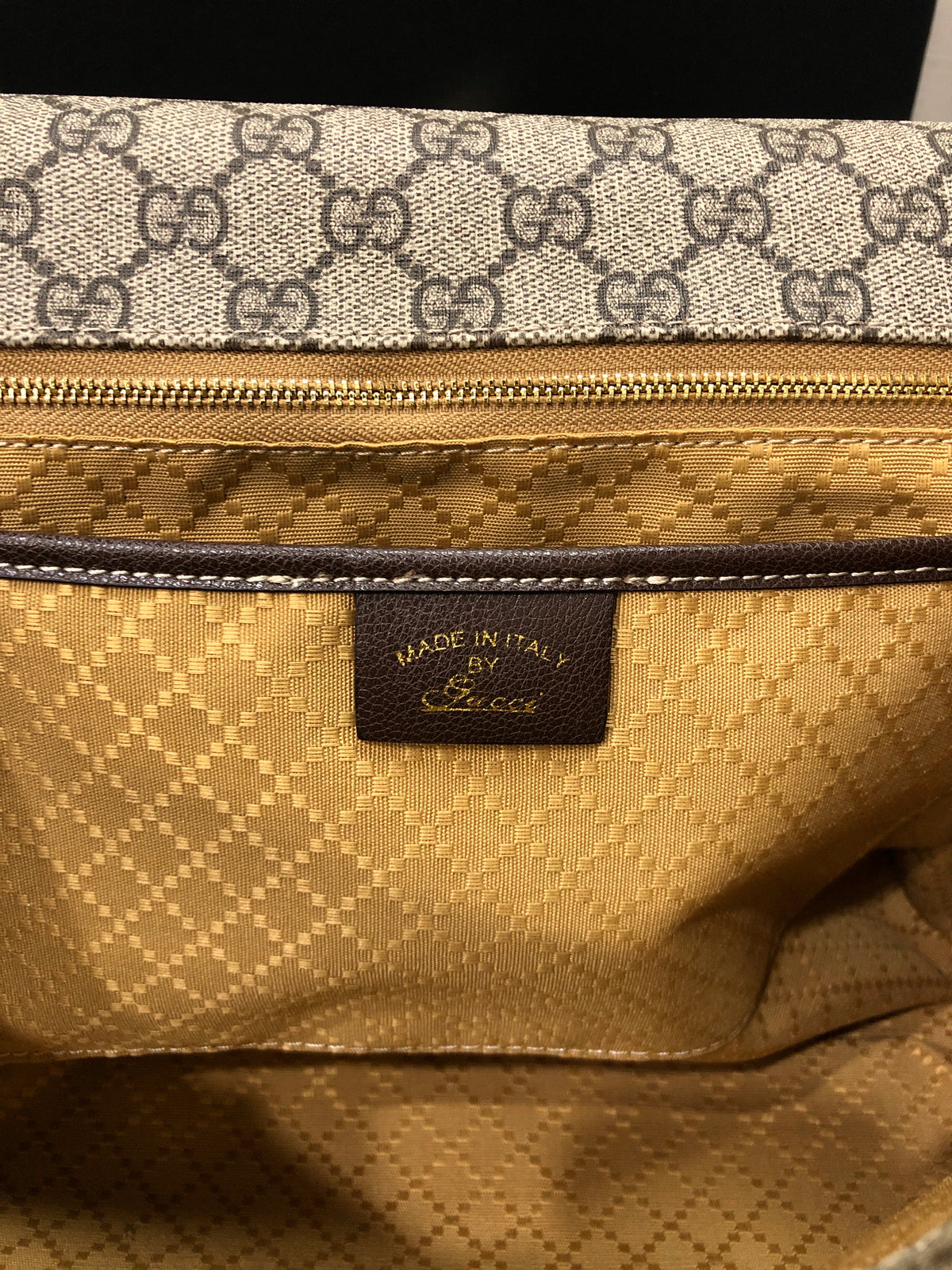 Gucci Paparazzo Medium Top Handle Bag