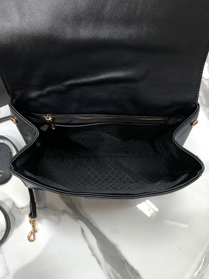 Gucci Paparazzo Medium Top Handle Bag