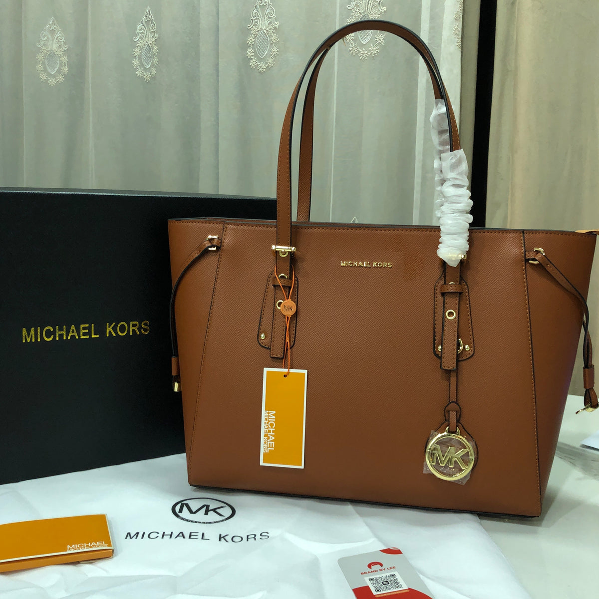 Michael Kors Voyager Tote Bag
