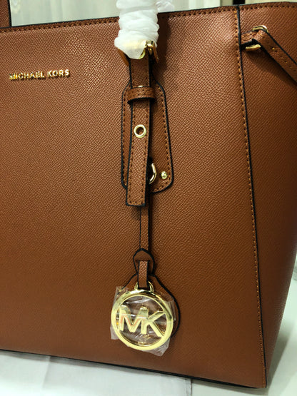 Michael Kors Voyager Tote Bag