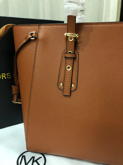 Michael Kors Voyager Tote Bag