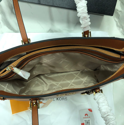 Michael Kors Voyager Tote Bag
