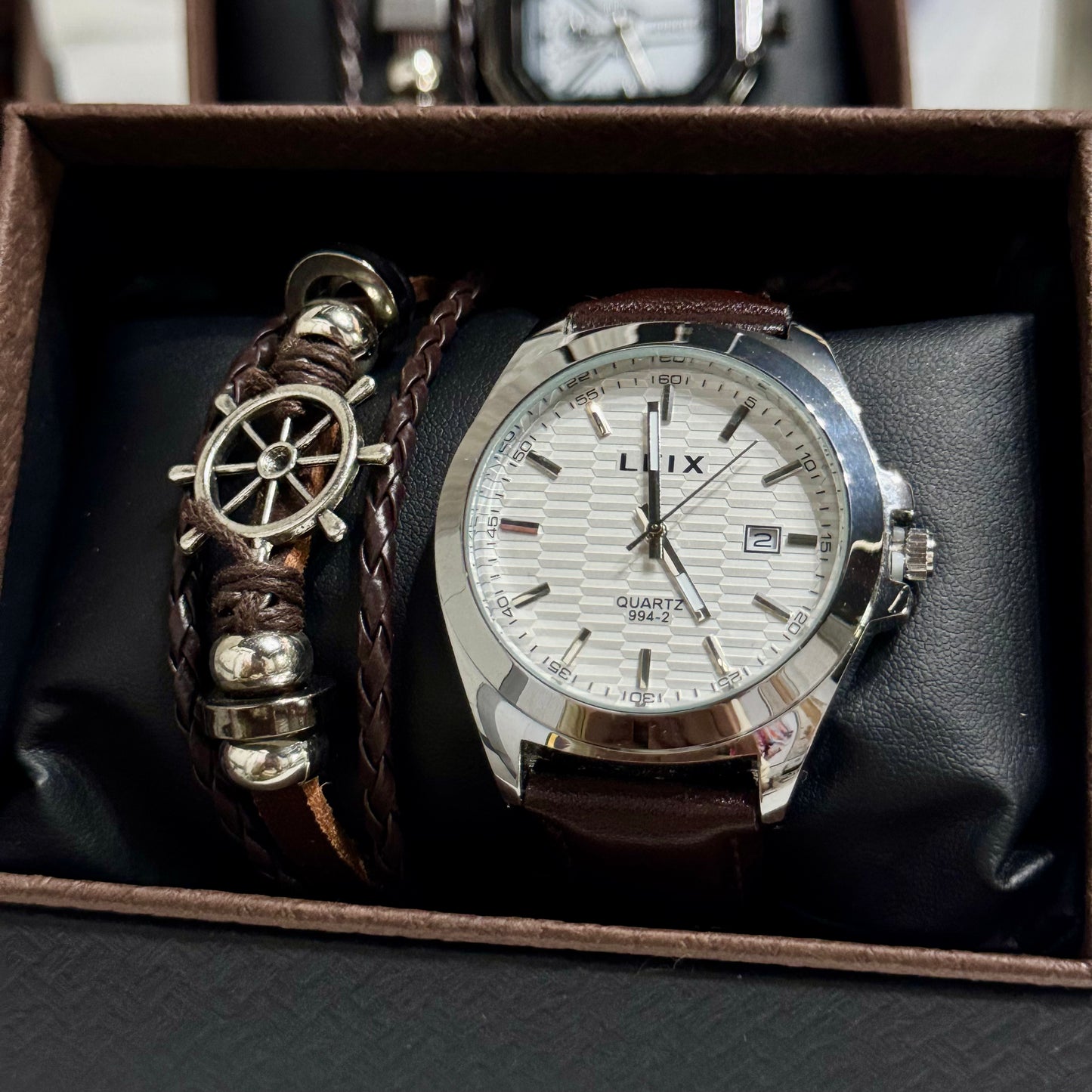 Watch 004