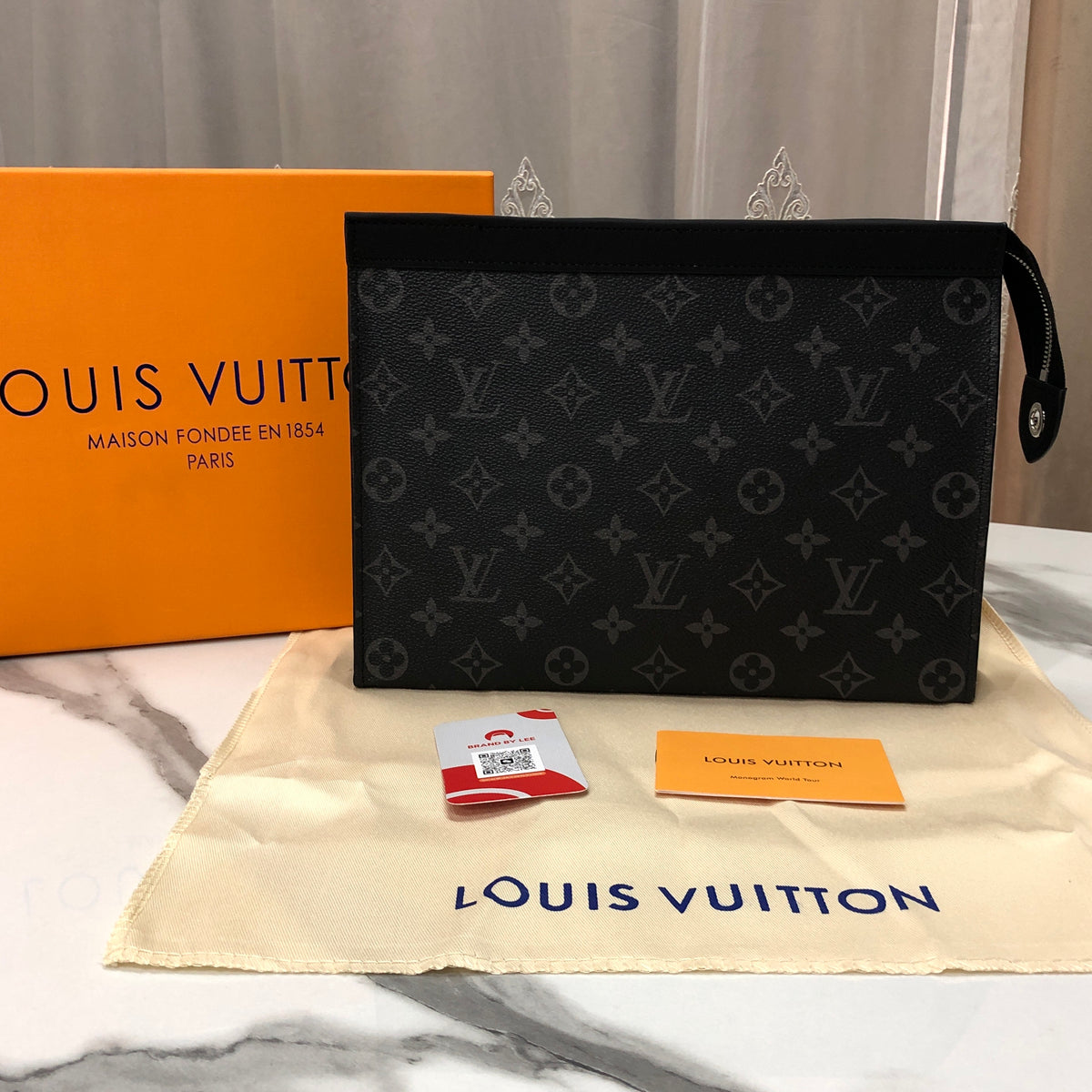 Louis Vuitton Pochette Voyage MM