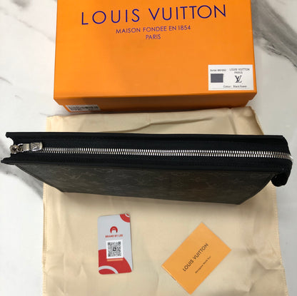 Louis Vuitton Pochette Voyage MM