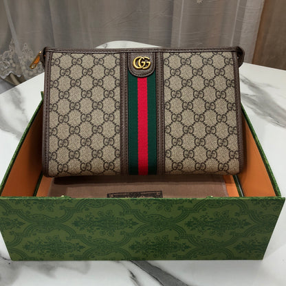 Men Gucci Ophidia medium pouch