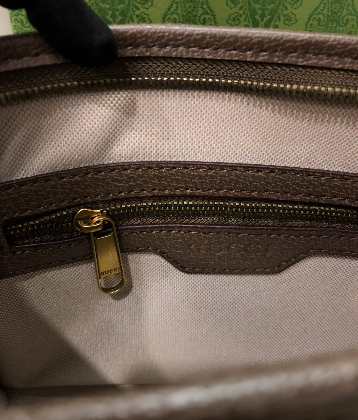 Men Gucci Ophidia medium pouch