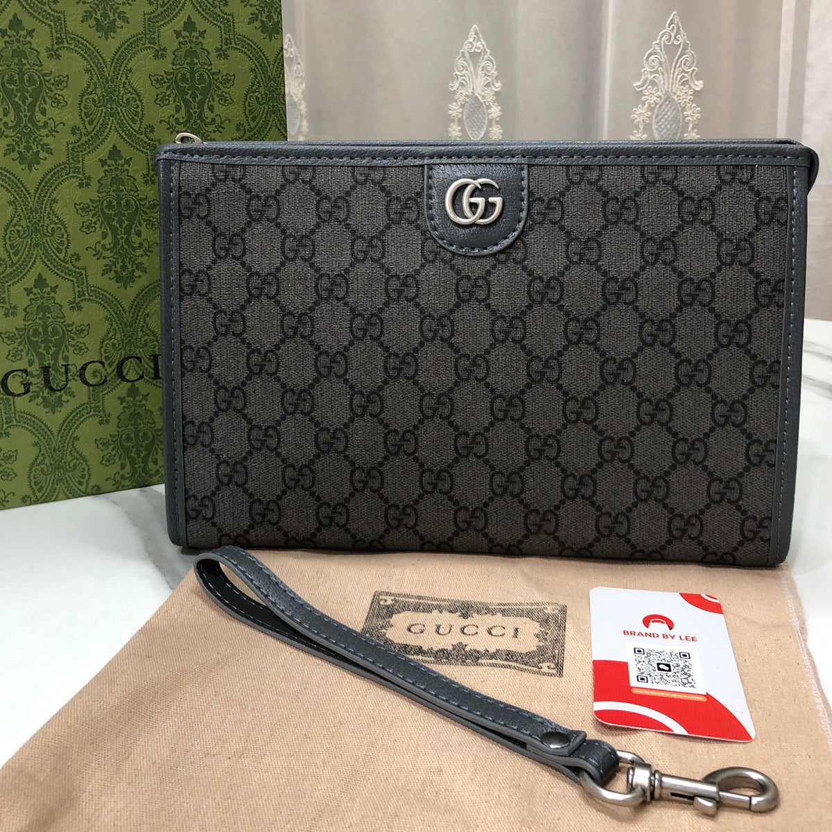 Men Gucci Ophidia GG pouch