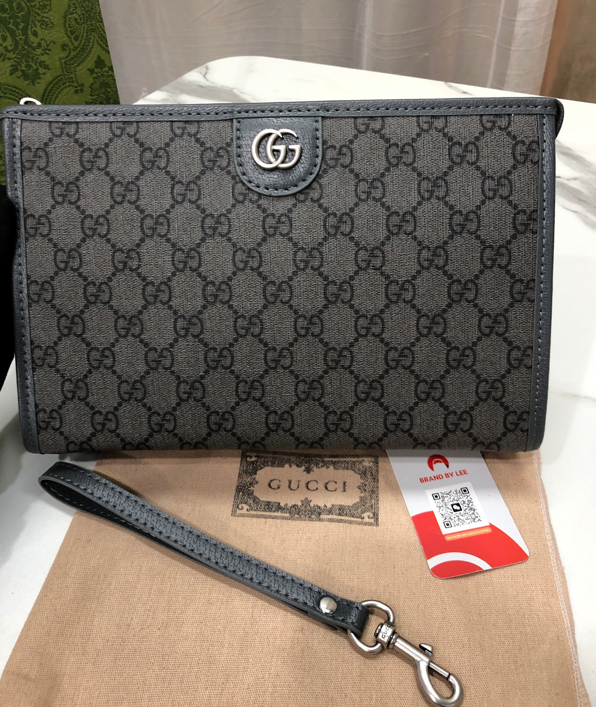 Men Gucci Ophidia GG pouch
