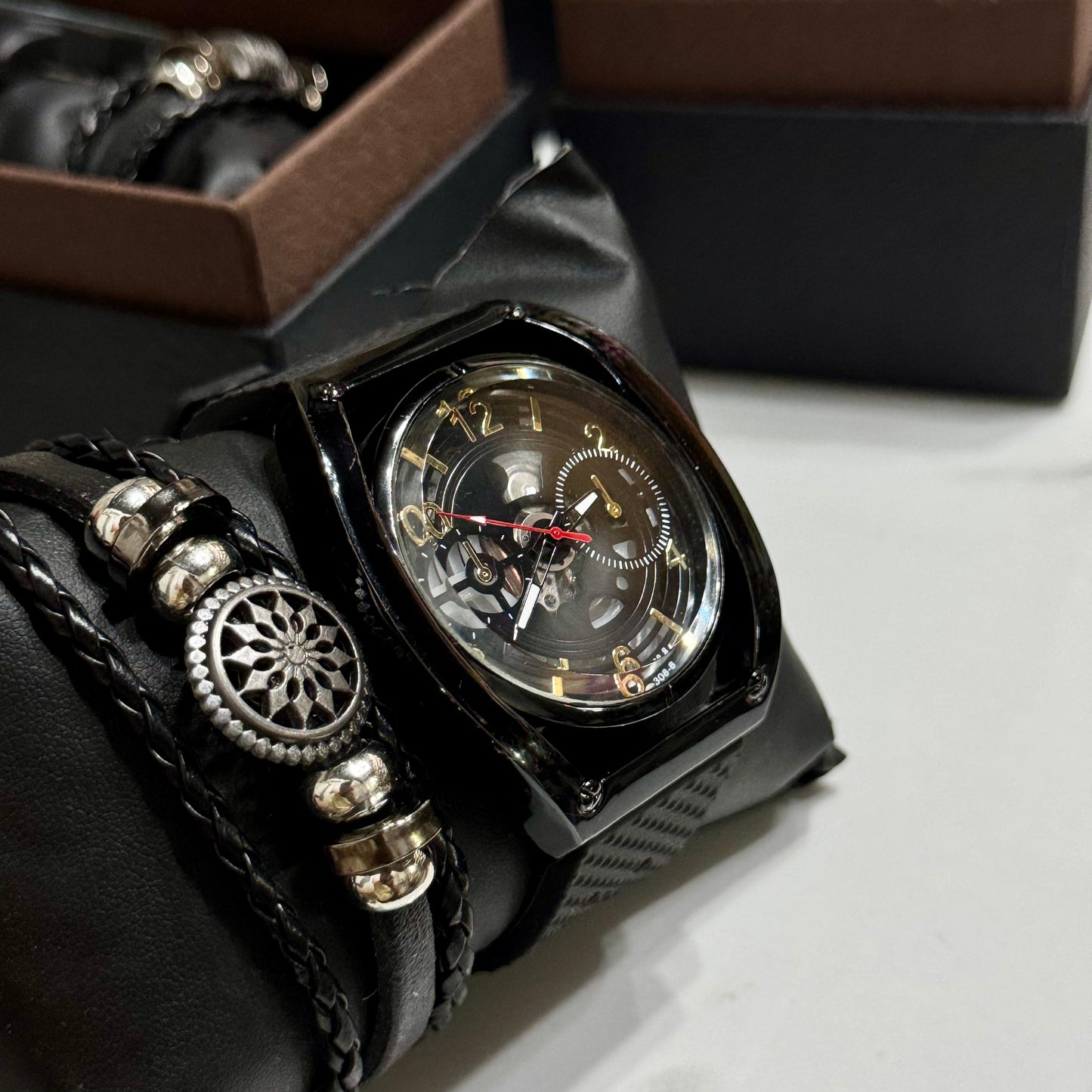 Watch 015