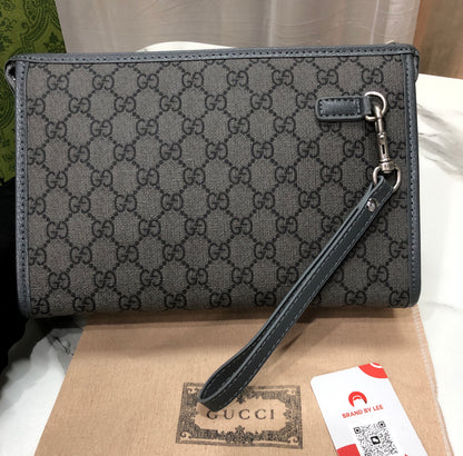 Men Gucci Ophidia GG pouch