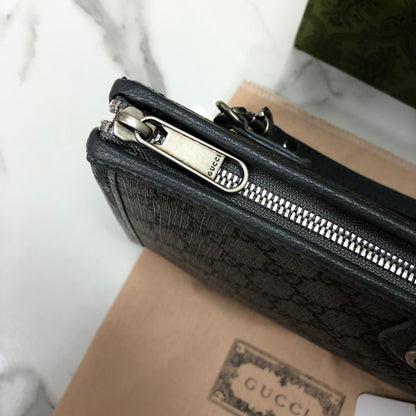 Men Gucci Ophidia GG pouch