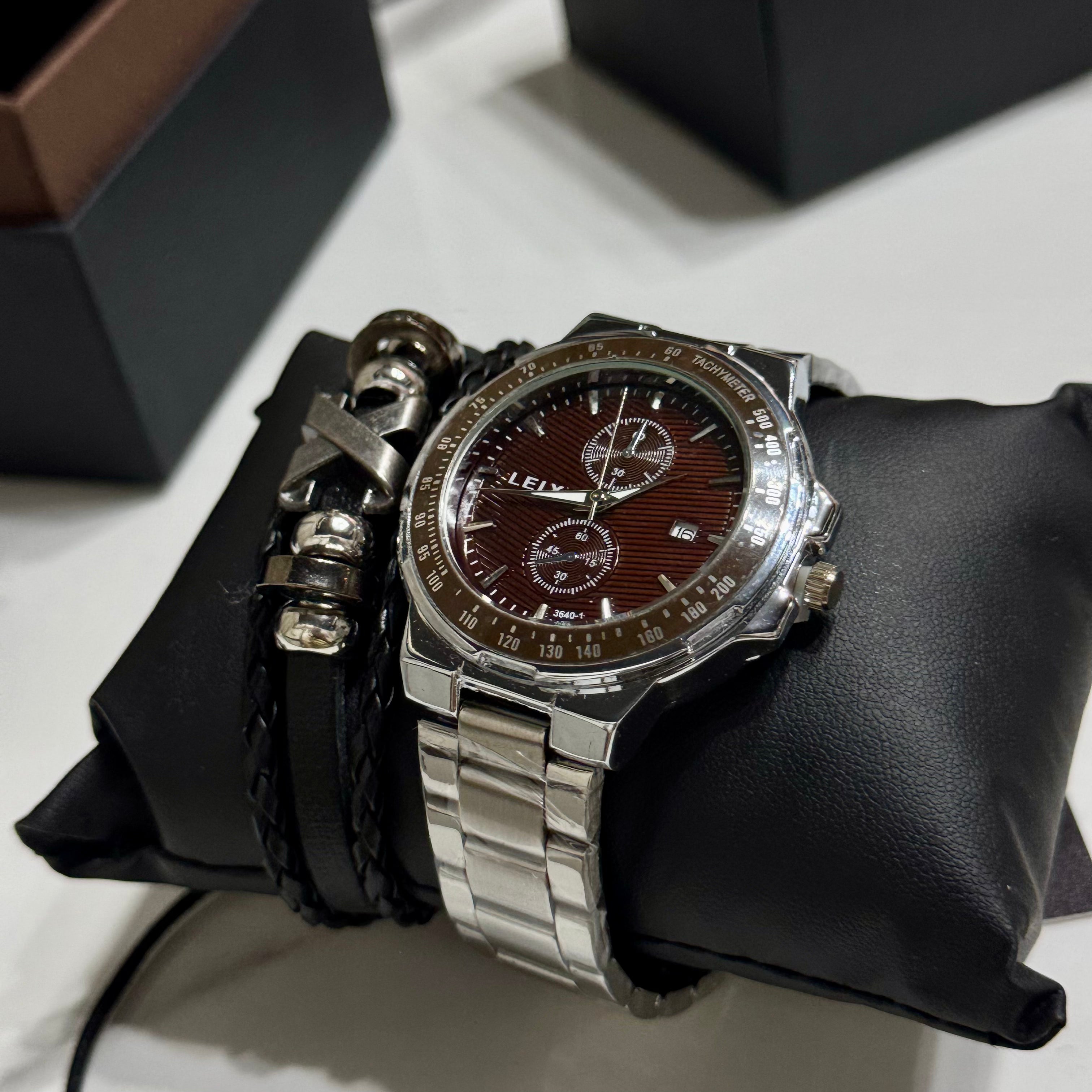 Watch 017
