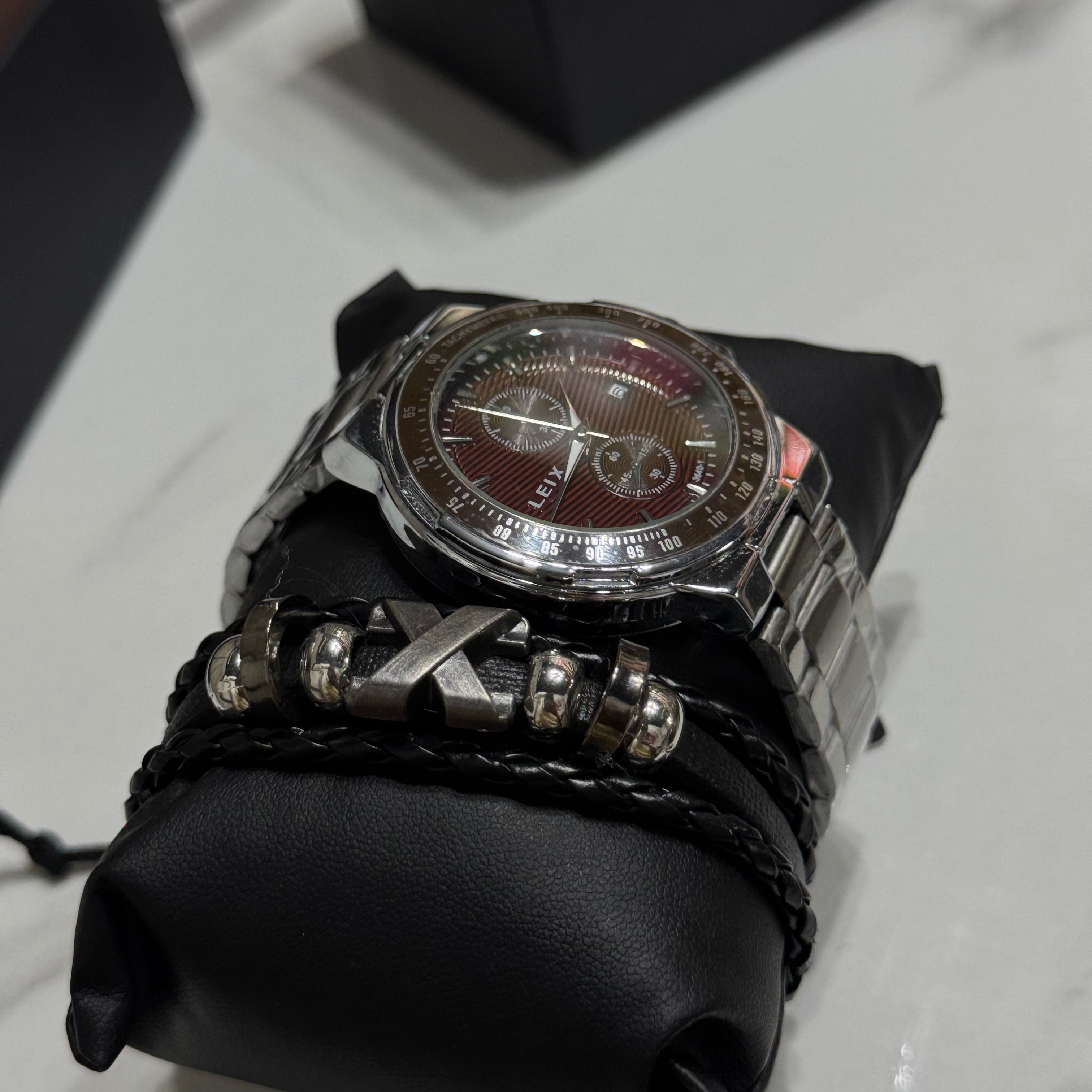 Watch 017