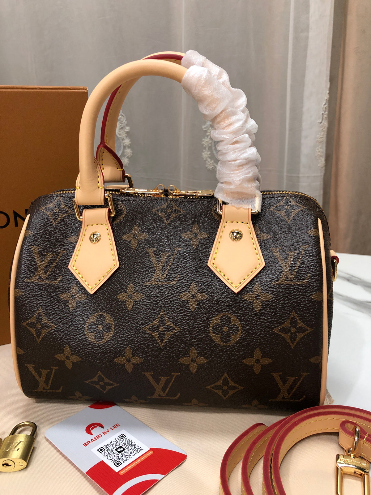 Louis Vuitton Monogram Speedy Bandoulière 20