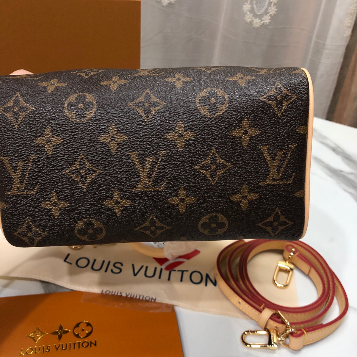 Louis Vuitton Monogram Speedy Bandoulière 20