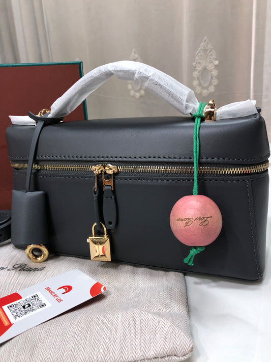 Loro Piana Extra Bag L23
