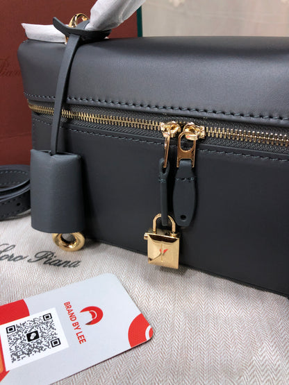 Loro Piana Extra Bag L23