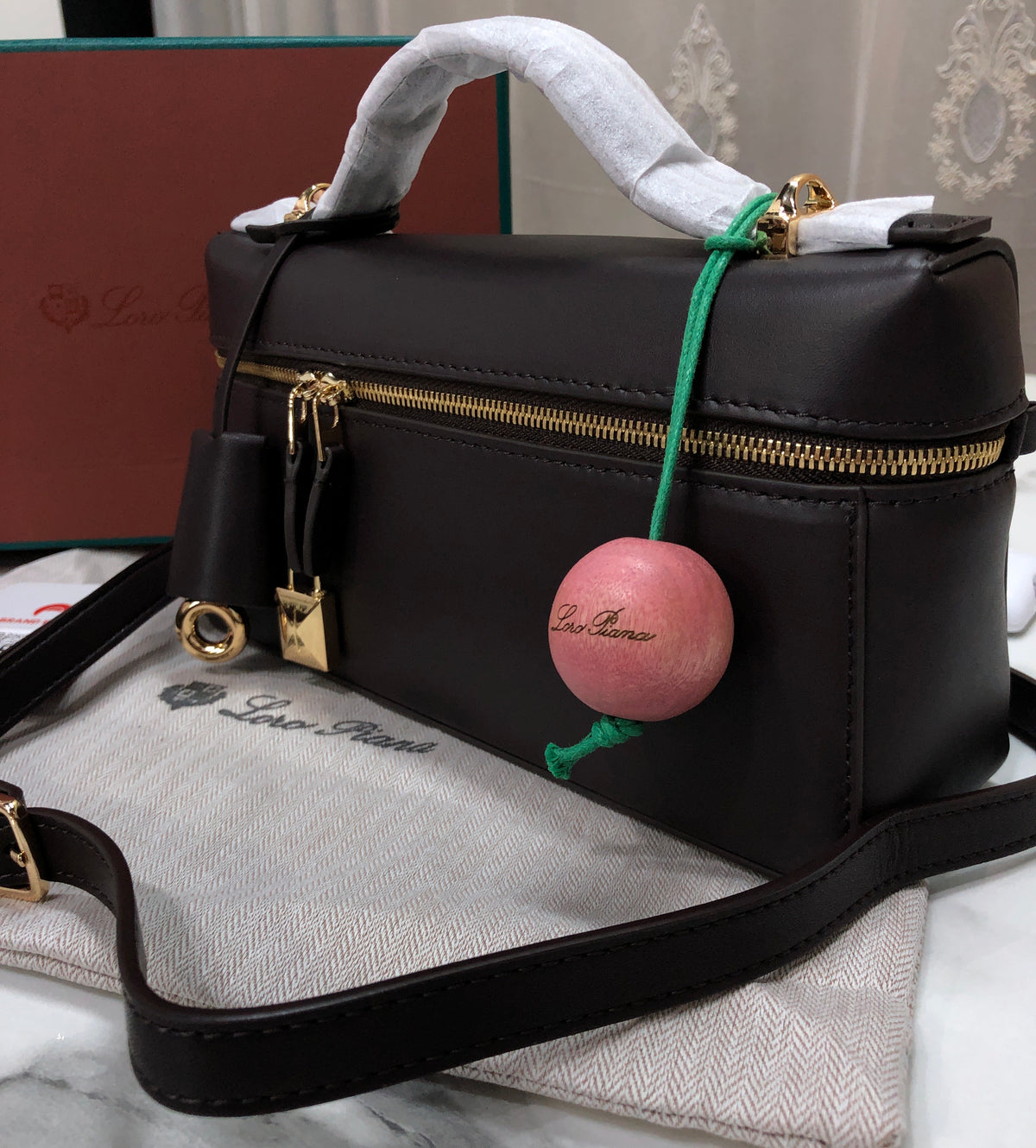 Loro Piana Extra Bag L23