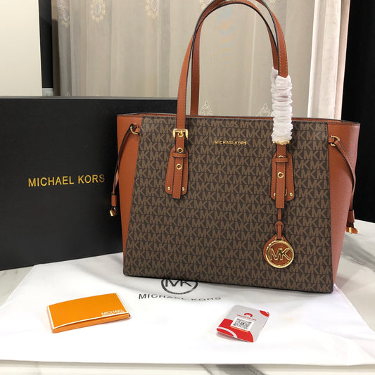 Michael Kors Voyager Tote Bag