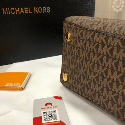 Michael Kors Voyager Tote Bag