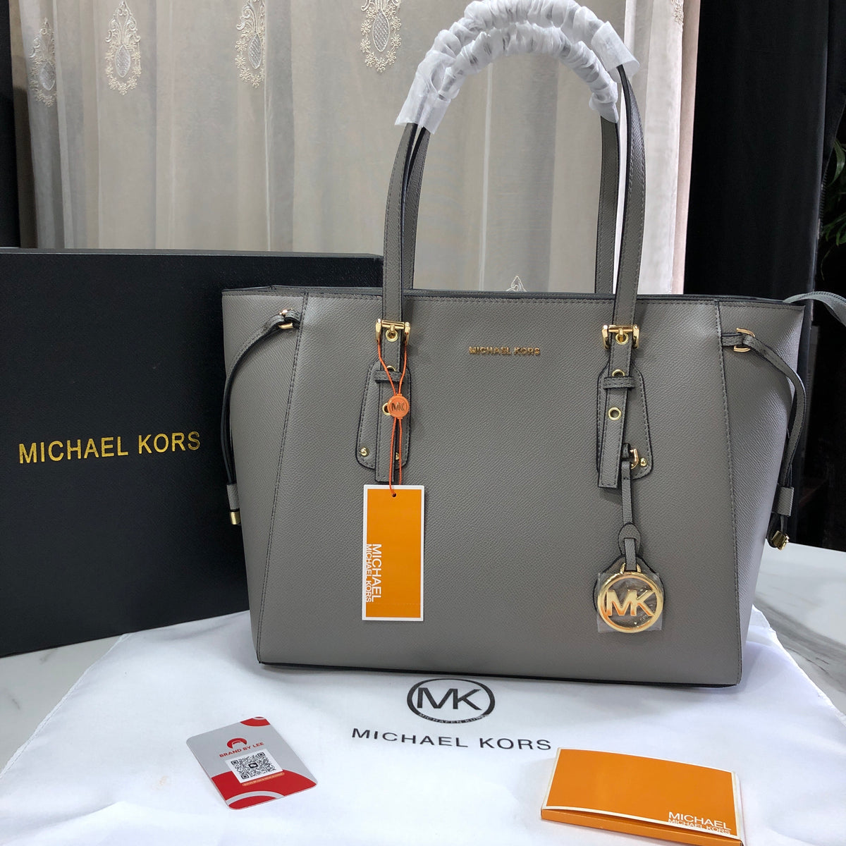 Michael Kors Voyager Tote Bag