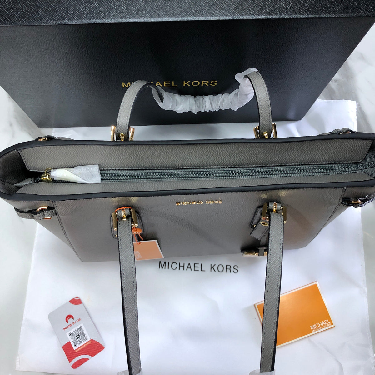 Michael Kors Voyager Tote Bag