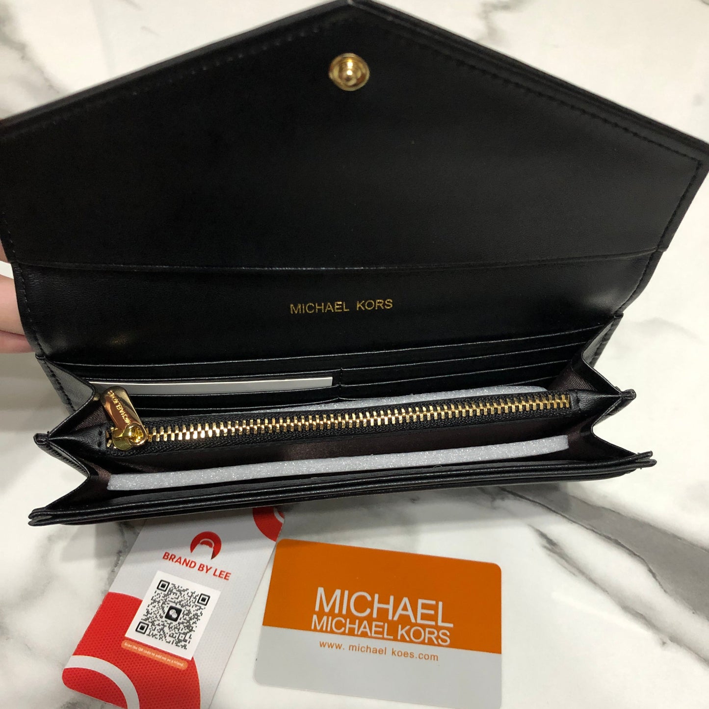 Michael Kors Carmen Medium Leather Envelope Wallet